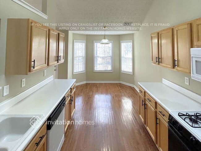 Photo - 695 James Ridge Dr