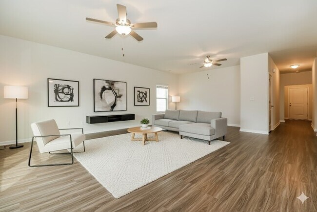 Photo - 363 Augustine Dr