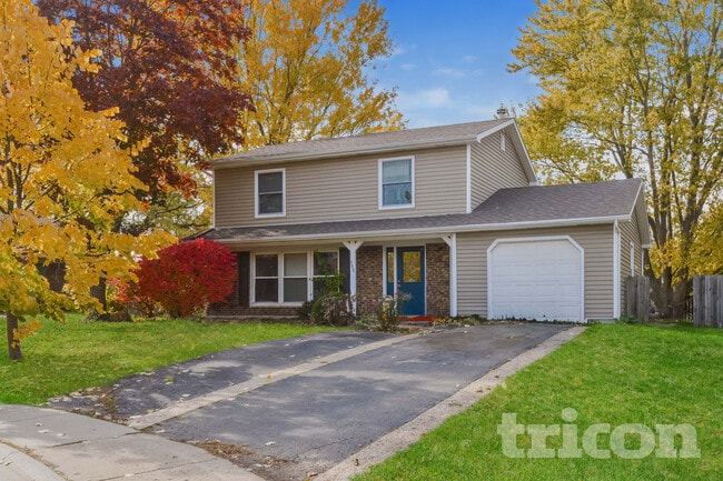 Building Photo - 155 Ramblewood Ln