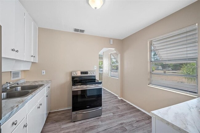 Photo - 5055 3rd Ave S
