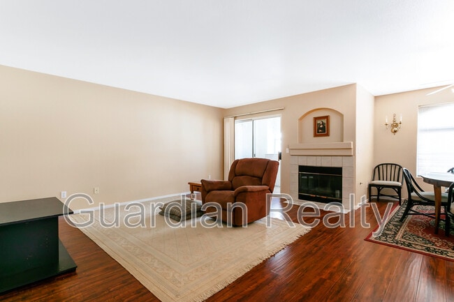 Photo - 4504 W Lake Mead Blvd Unit 201