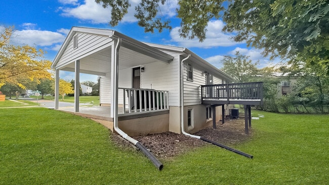 Photo - 2302 Old Fort Hills Dr