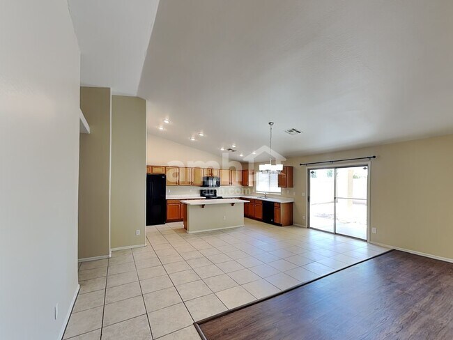 Photo - 2510 N 106th Ave