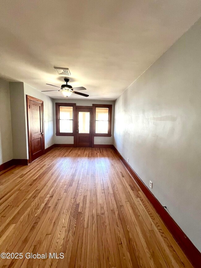 Photo - 40 Mathias Ave Unit Upstairs Apartment  2