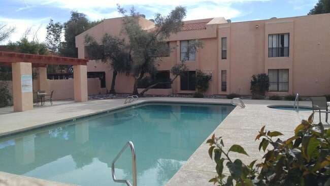 Building Photo - Upgraded One Bedroom- Will go FAST! 2nd floor unit with Washer and Dryer!!! No neighbors direct...