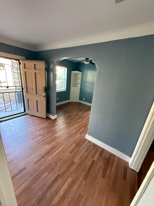 Photo - 293 W Waldorf Ave