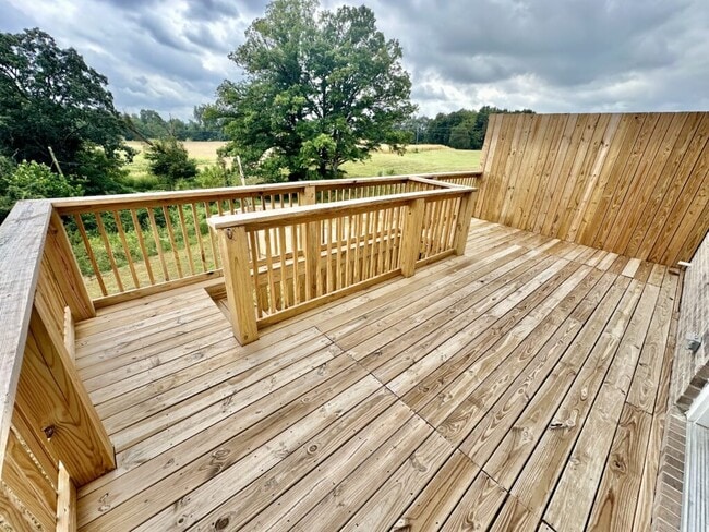 Photo - 320 Breckinridge Cir