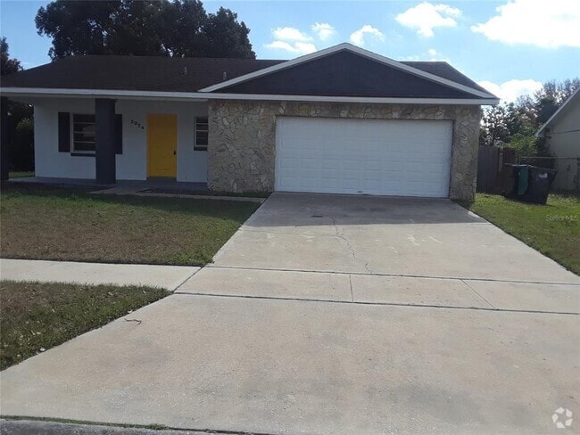 Building Photo - 2024 Las Palmas Cir Rental