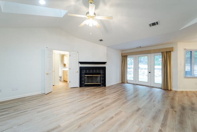 Photo - Charming, 3 Bedroom, 2 Bath. With wonderful outdoor living space