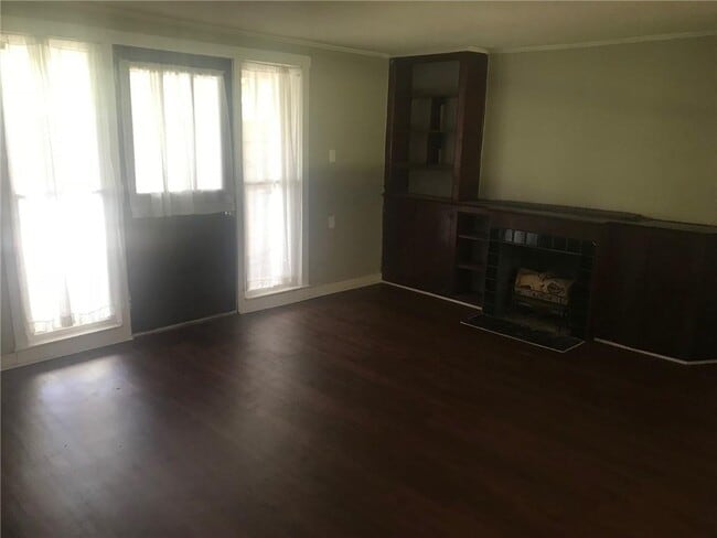 Photo - 2359 Gill Rd