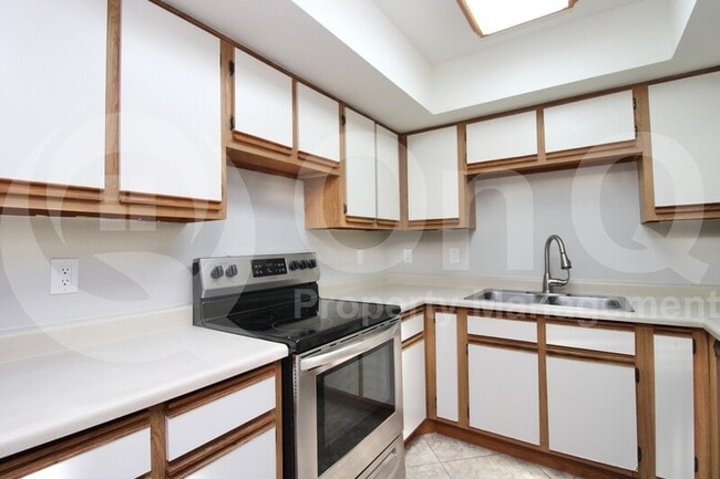 Photo - 1340 N Recker Rd Unidad 141