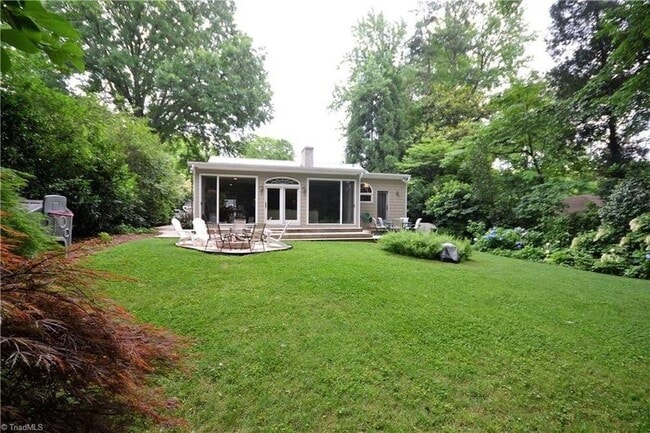 Building Photo - Renovated Kirkwood home for rent!!