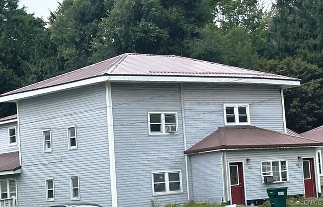 170 Oswego St
