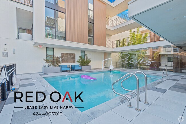 Building Photo - Stunning Contemporary Two Bedroom with Sty... Unit 105 Rental