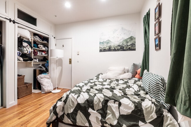 Building Photo - 57 Westland Ave Unit 4