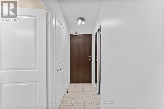 Photo - 205 Sherway Gardens Rd Unité 212