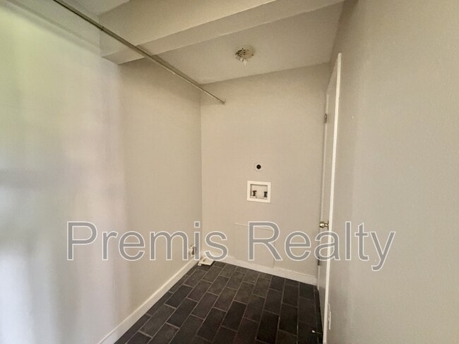Photo - 200 Country Club Dr Unit 104 - 1