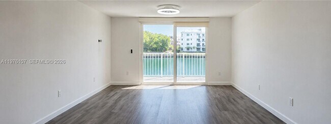 Photo - 4000 NE 170th St Unit 206