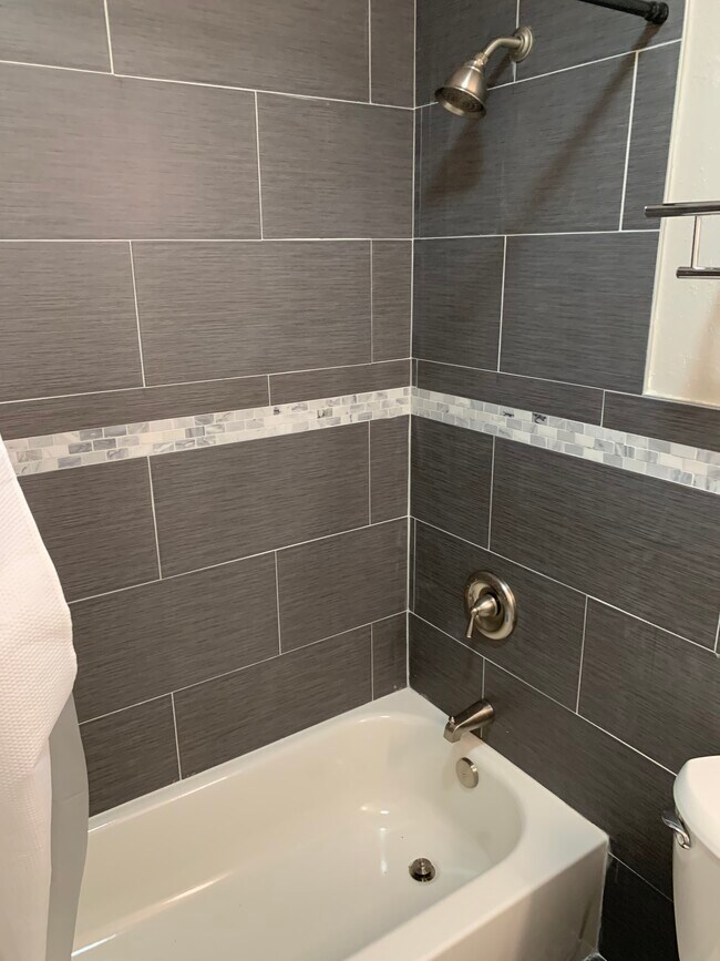 210 E Glendale Dr Rental House Rental in Columbia, IL