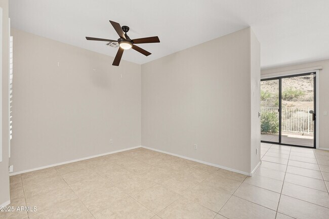Photo - 226 E Redwood Ln