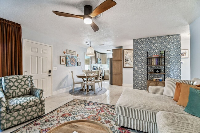 Photo - 11250 2nd St E Unidad ID1244470P