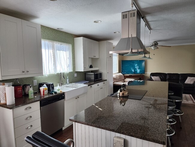 Photo - 1170 Belsaw Cir