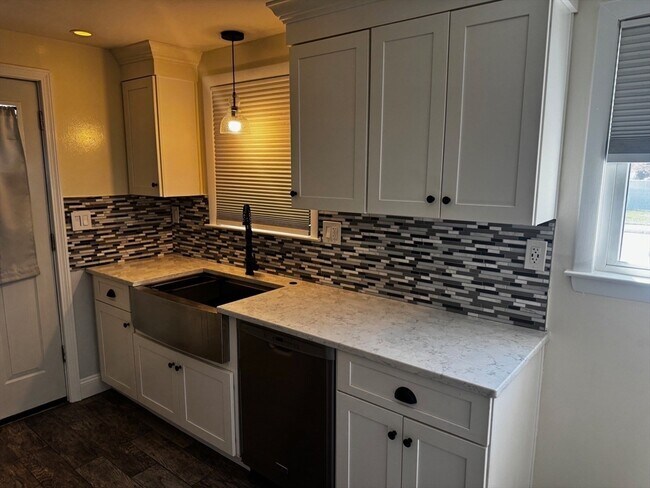 Photo - 13 Virginia Cir