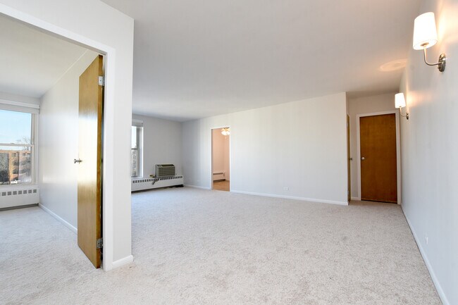 Photo - 1333 W Touhy Ave Unidad 301