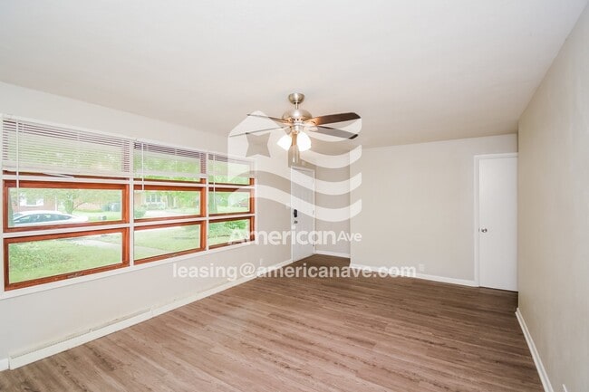 Photo - 47 S Coventry Dr