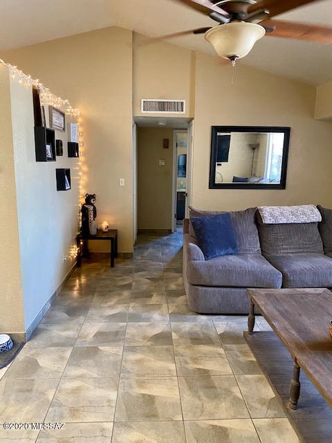 6141 N Tarragon Ave
