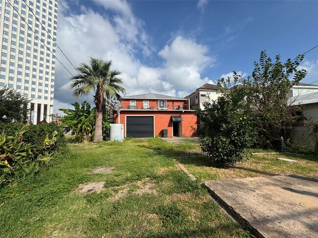 Photo - 1823 Market St