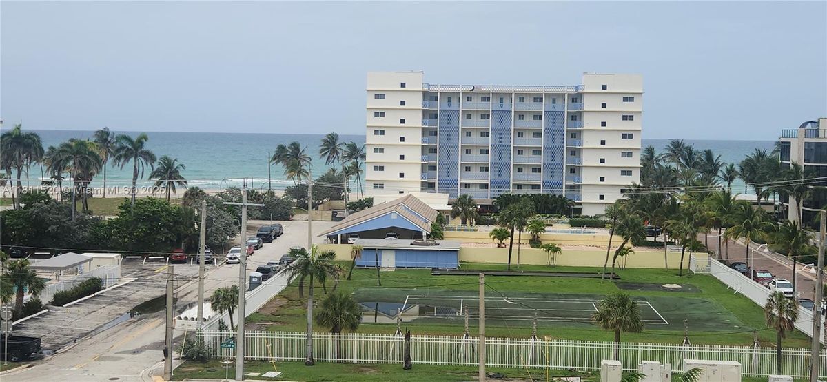 Photo - 2775 NE 187th St Condo