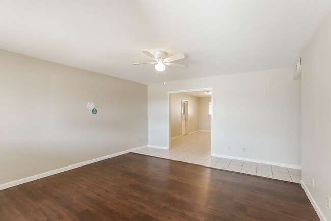 Photo - 1544 E Clover