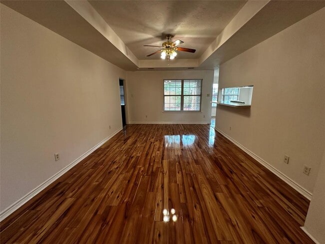 Photo - 1400 Prairie Dr