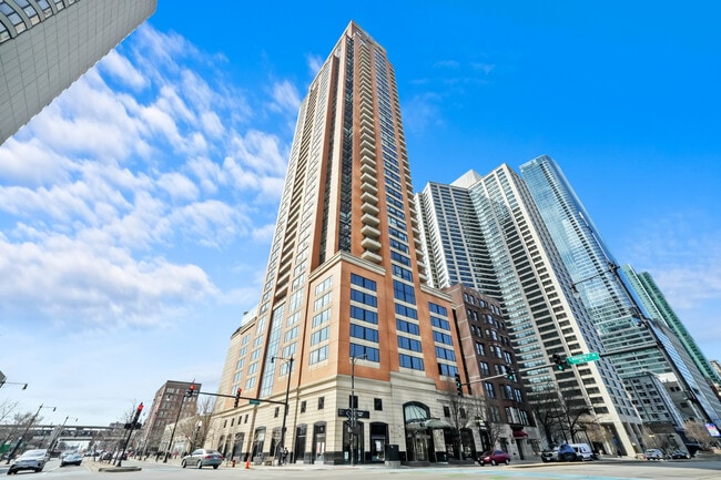 Photo - 1160 S Michigan Ave Unidad 1005 Rental