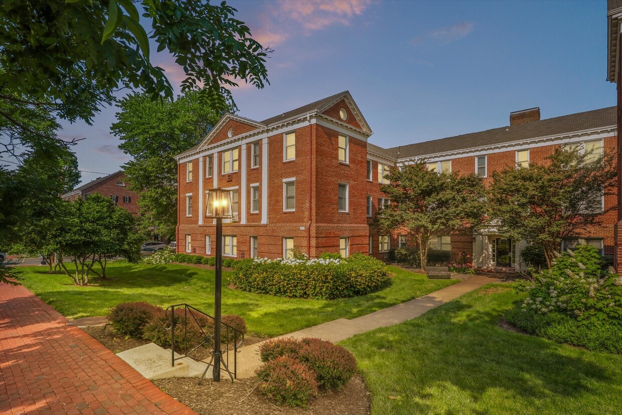 Photo - 906 S Washington St (Alexandria, VA)