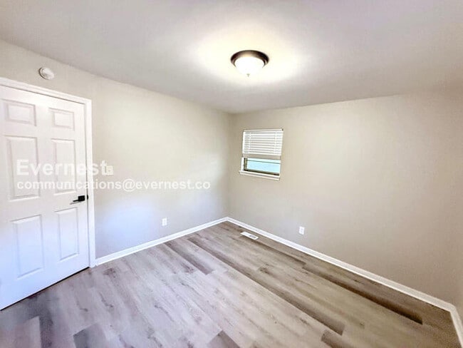 Photo - 7423 2nd Ave S