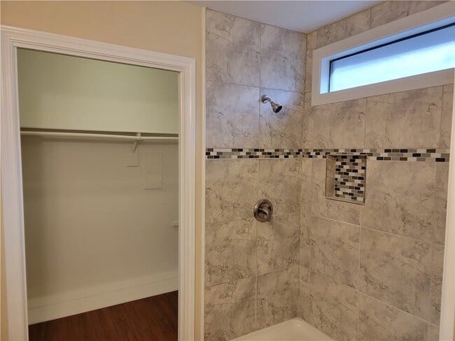 Photo - 4011 Windswept Dr