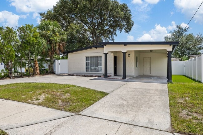 Photo - 2706 W Tampa Bay Blvd