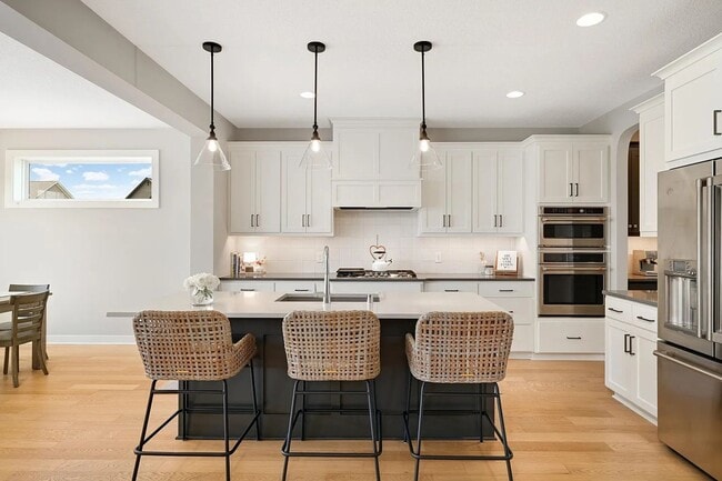 Photo - Absolutely stunning woodbury property for lease!