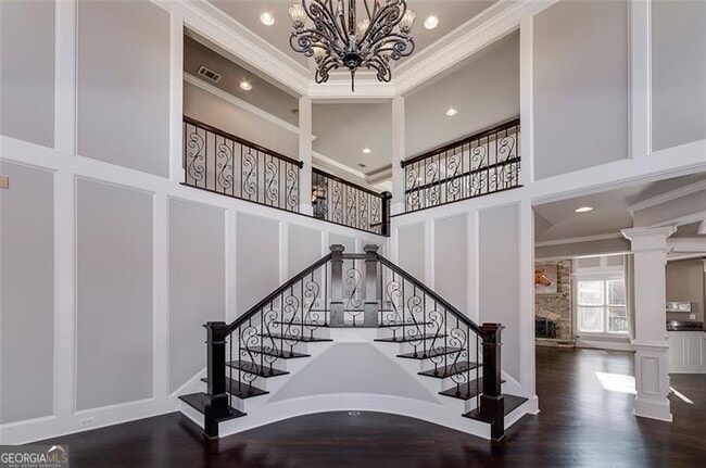 Photo - 692 Heritage Post Ln SW