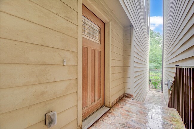 Photo - 1904 Lauderdale St