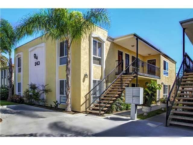 Building Photo - Fully Furnished Coastal Condo