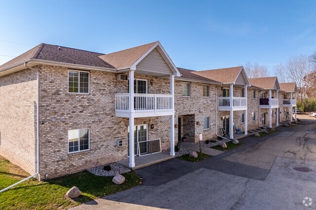 Photo - 220 Valley Road