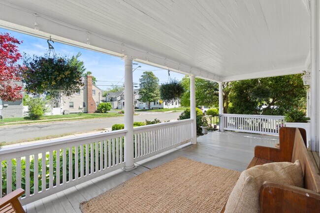 818 Trenton Ave