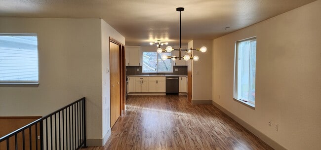 Photo - 1008 SE Sherrett St