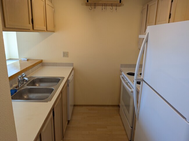 Kitchen - 4540 45th Ave SW Unit Westerly