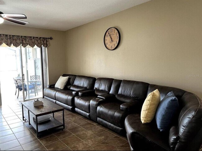 Photo - 15727 Markham Dr