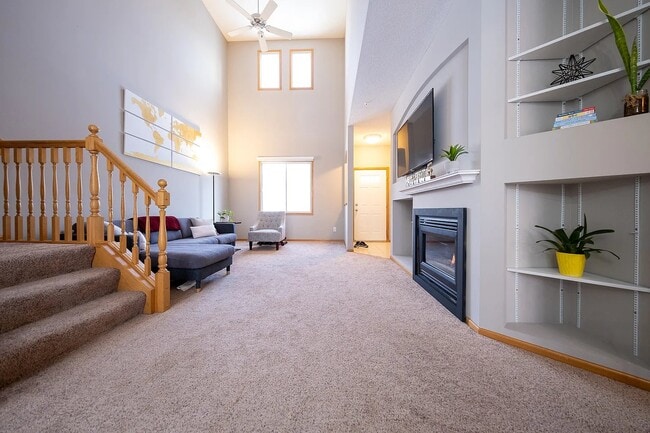 Photo - 14357 Raymond Ln