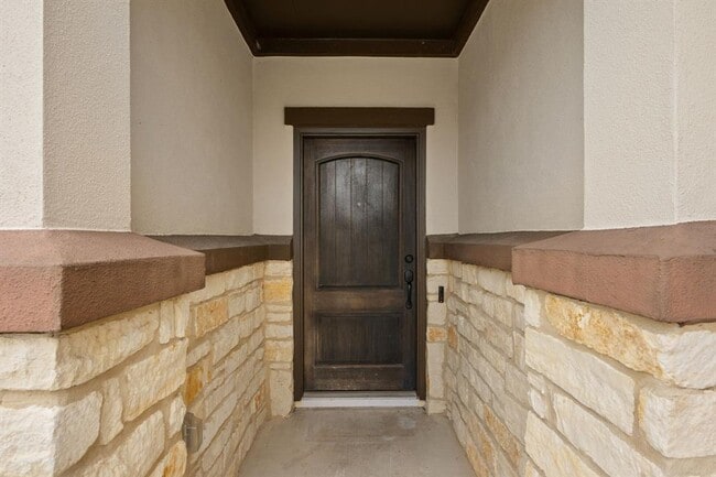 Photo - 6605 Verona Pl